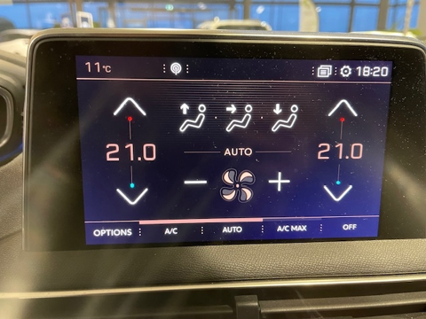 3008 1.2 PURETECH 130CH E6.C GT LINE S&S 2018 occasion 33700 M&eacute;rignac