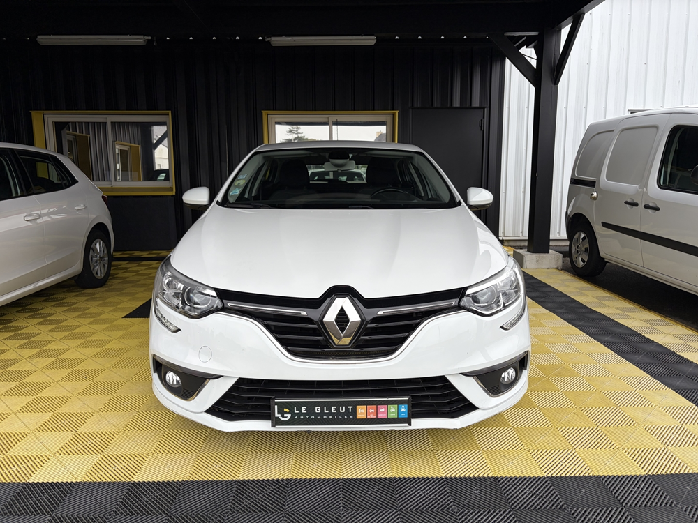 Megane IV 1.5 BLUE DCI 95CH AIR NAV REVERSIBLE 117G 2019 occasion 56530 Qu&eacute;ven