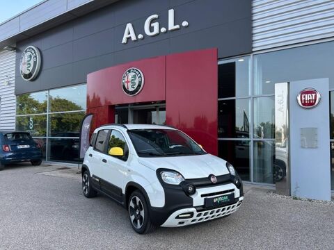 Fiat Panda Classic 1.0 70ch BSG S&S Pandina 2025 occasion Salon-de-Provence 13300