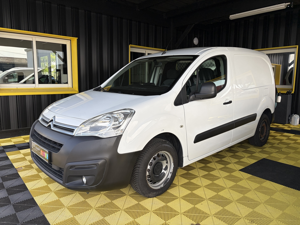 Berlingo M 1000KG BLUEHDI 75 CLUB 2018 occasion 56530 Qu&eacute;ven
