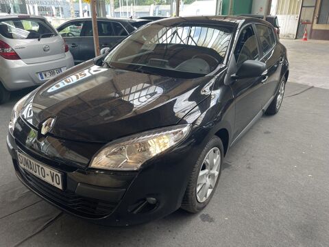 Renault megane iii 1.6 16V 100CH CARMINAT TOMTOM