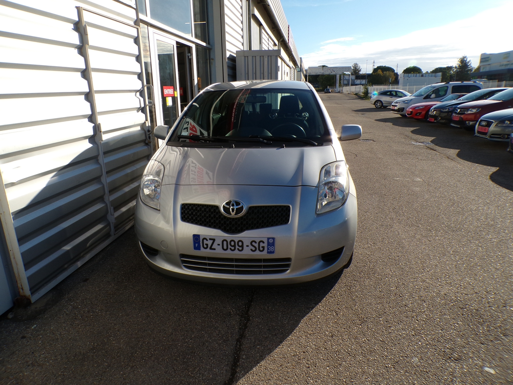 Yaris II 1.3 VVT-I 87CH LUNA 5P 2006 occasion 38150 Salaise-sur-Sanne