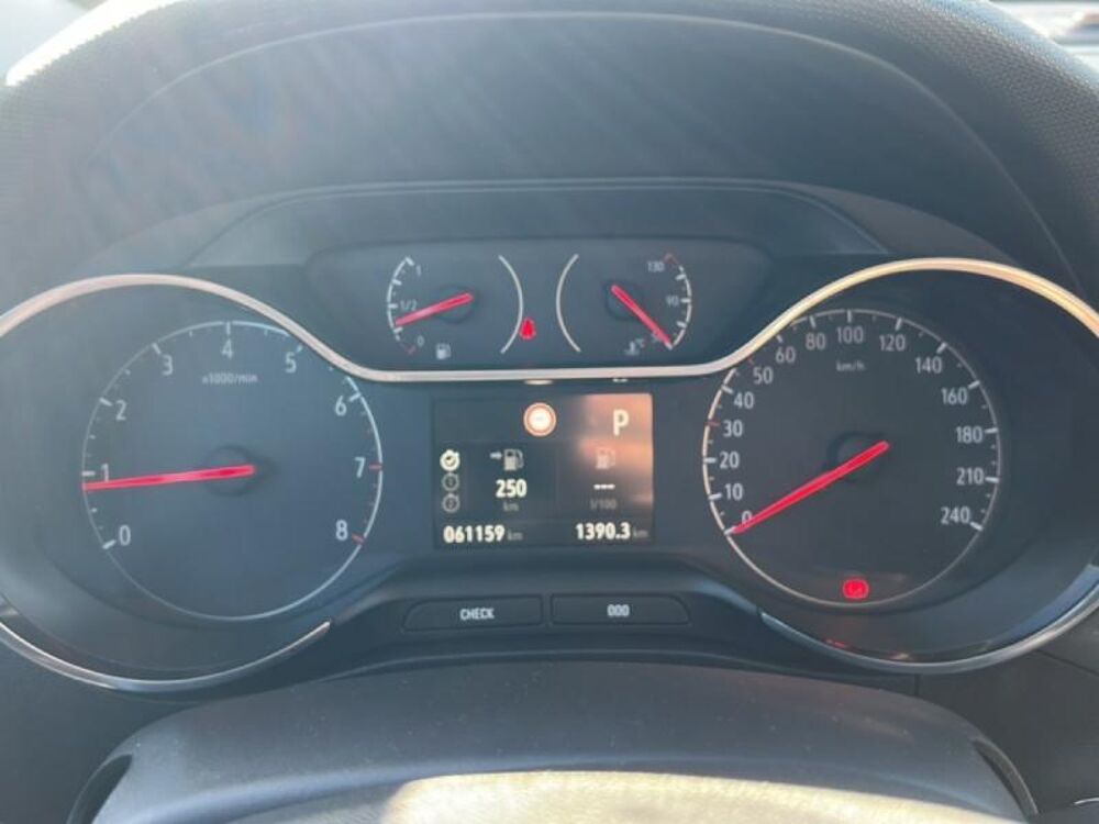 Crossland 1.5 D 120ch Elegance Business BVA 2020 occasion 13200 Arles