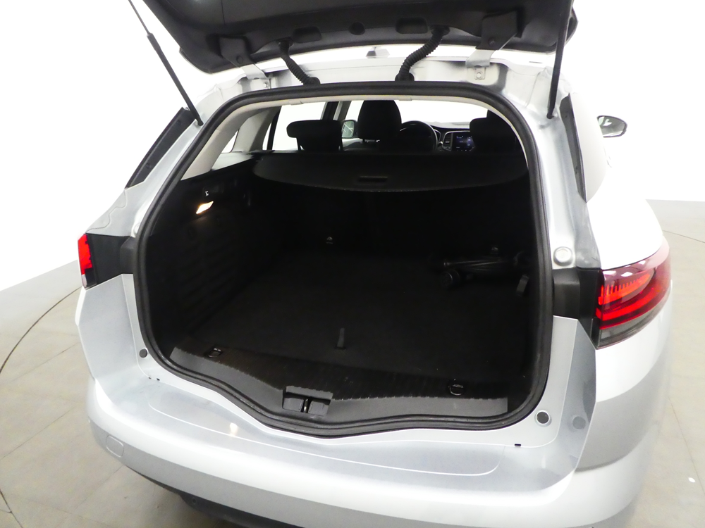 Megane IV 1.6 E-TECH PLUG-IN 160CH BUSINESS -21N 2022 occasion 77100 Nanteuil-l&egrave;s-Meaux