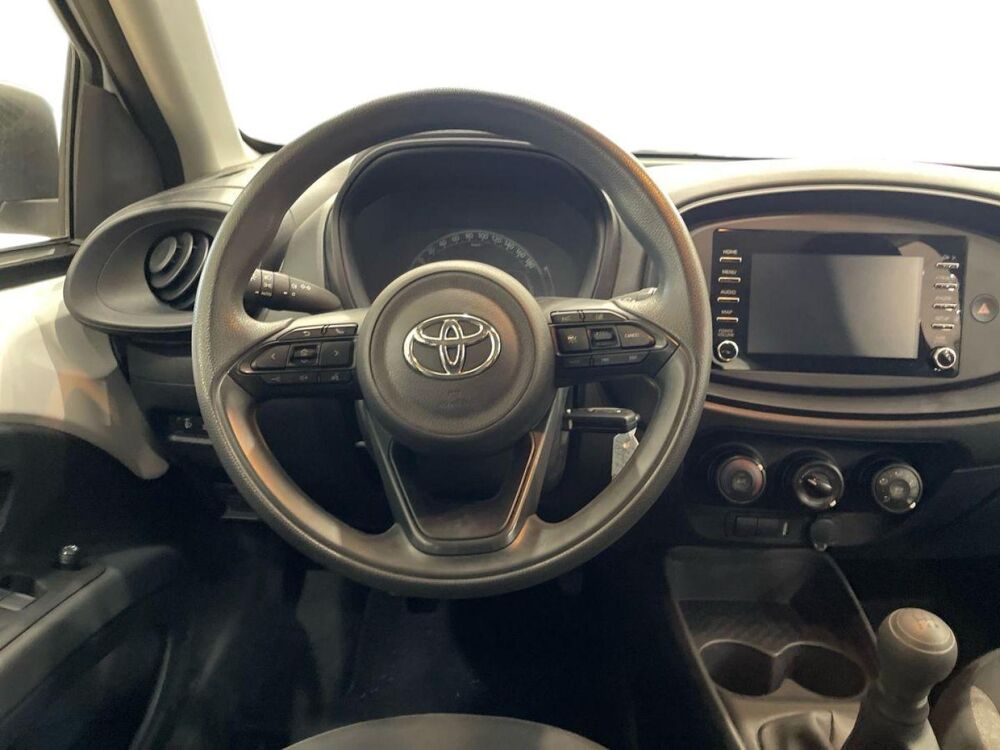 Aygo 1.0 VVT-i 72ch Active Business MY23 2023 occasion 13300 Salon-de-Provence