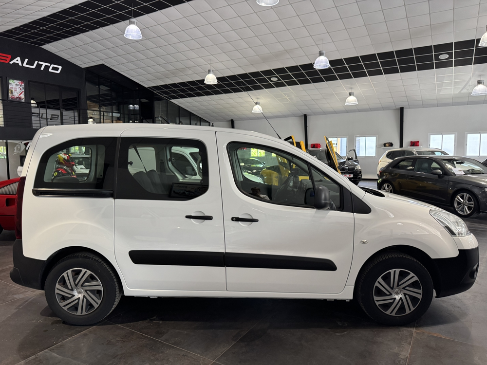 Berlingo 1.6 HDI 90 PREMIERE MAIN 2014 occasion 12000 RODEZ