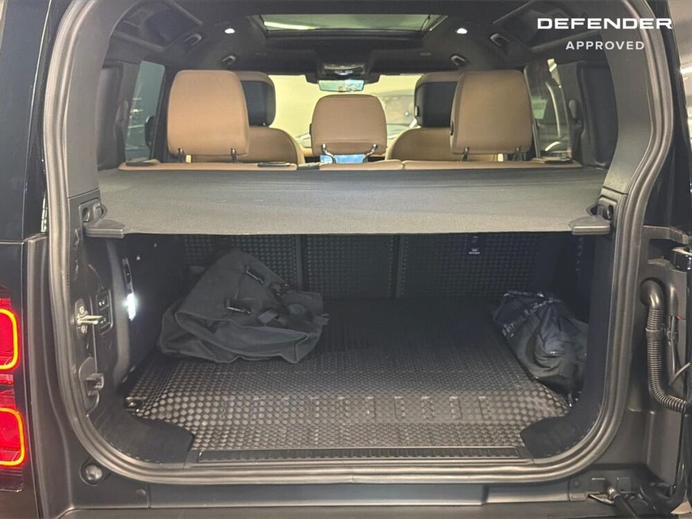 Defender 110 2.0 P300e X-Dynamic HSE 2024 occasion 78560 LE PORT MARLY
