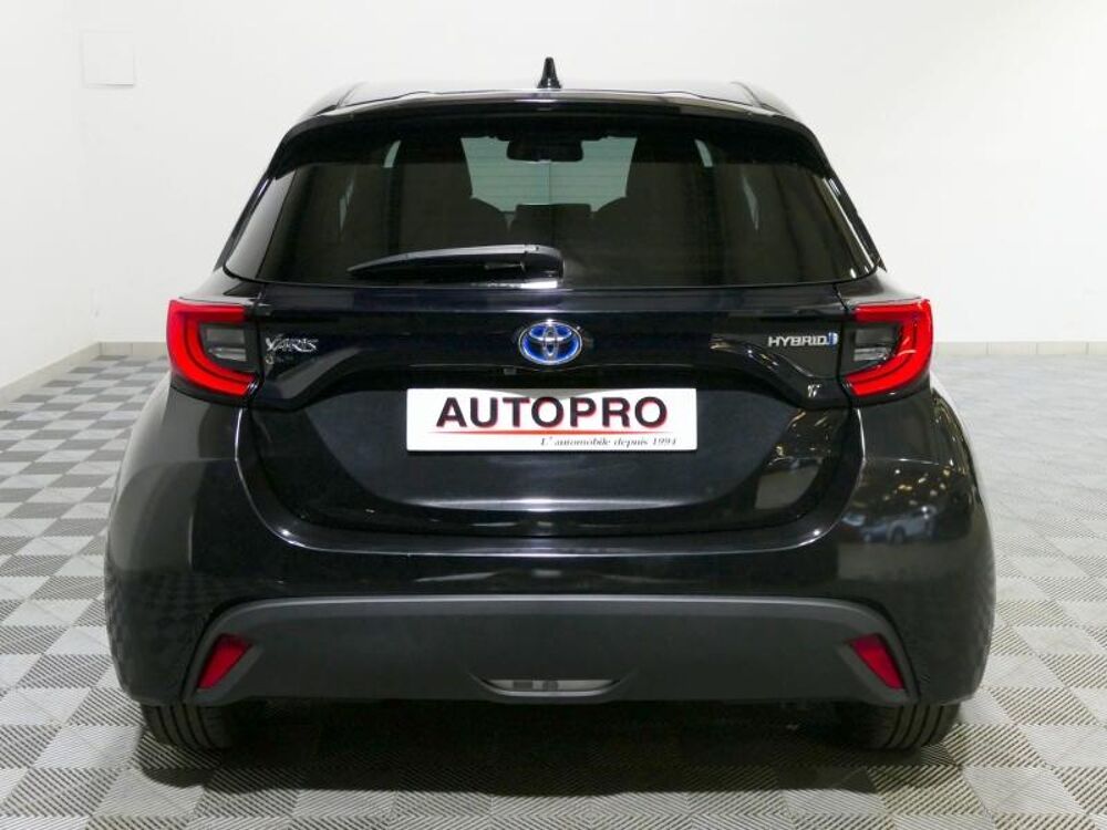 Yaris 116h Design 5p 2023 occasion 77400 Lagny-sur-Marne
