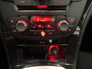 Insignia 2.0 CDTI130 FAP Cosmo Pack 5p 2009 occasion 78520 LIMAY