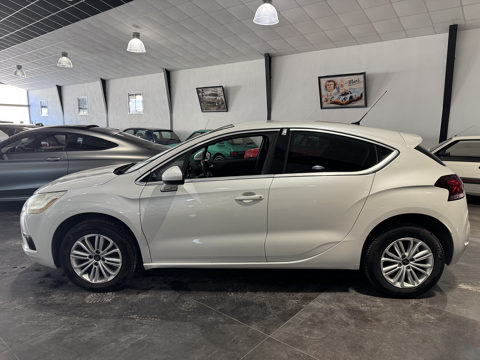 DS4 1.6 E-HDI 115 AIRDREAM CHIC 66 900 KM PLB AUTO 2013 occasion 12000 RODEZ