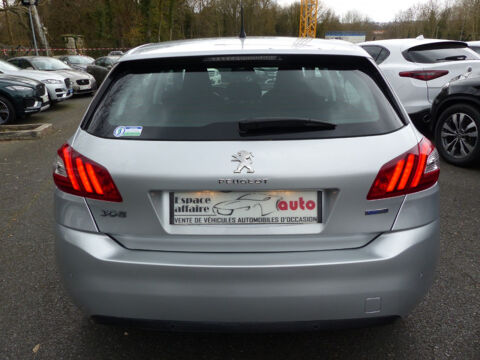 308 1.2 PURETECH 130CH ALLURE S&S 5P 2016 occasion 77144 Mont&eacute;vrain