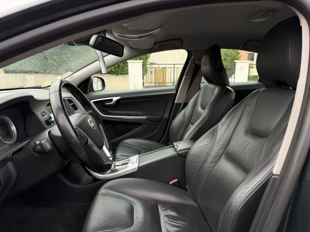 S60 D5 205CH SUMMUM GEARTRONIC 2011 occasion 95480 PIERRELAYE