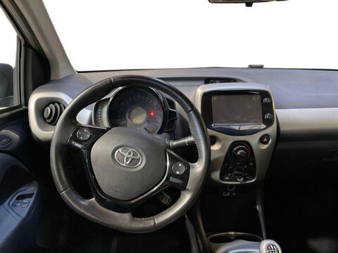 Aygo 1.0 VVT-i 69ch x-play 5p 2015 occasion 13400 Aubagne