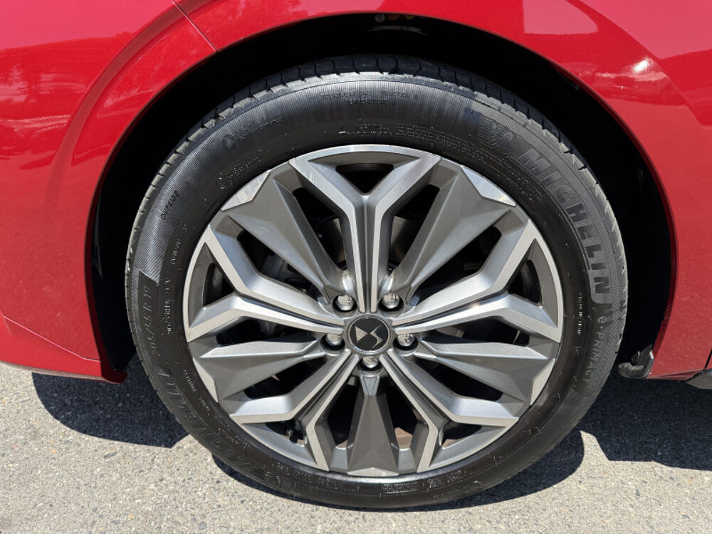 DS4 ESSENCE 130CH PERFORMANCE LINE AUTOMATIQUE 2023 occasion 31140 Aucamville