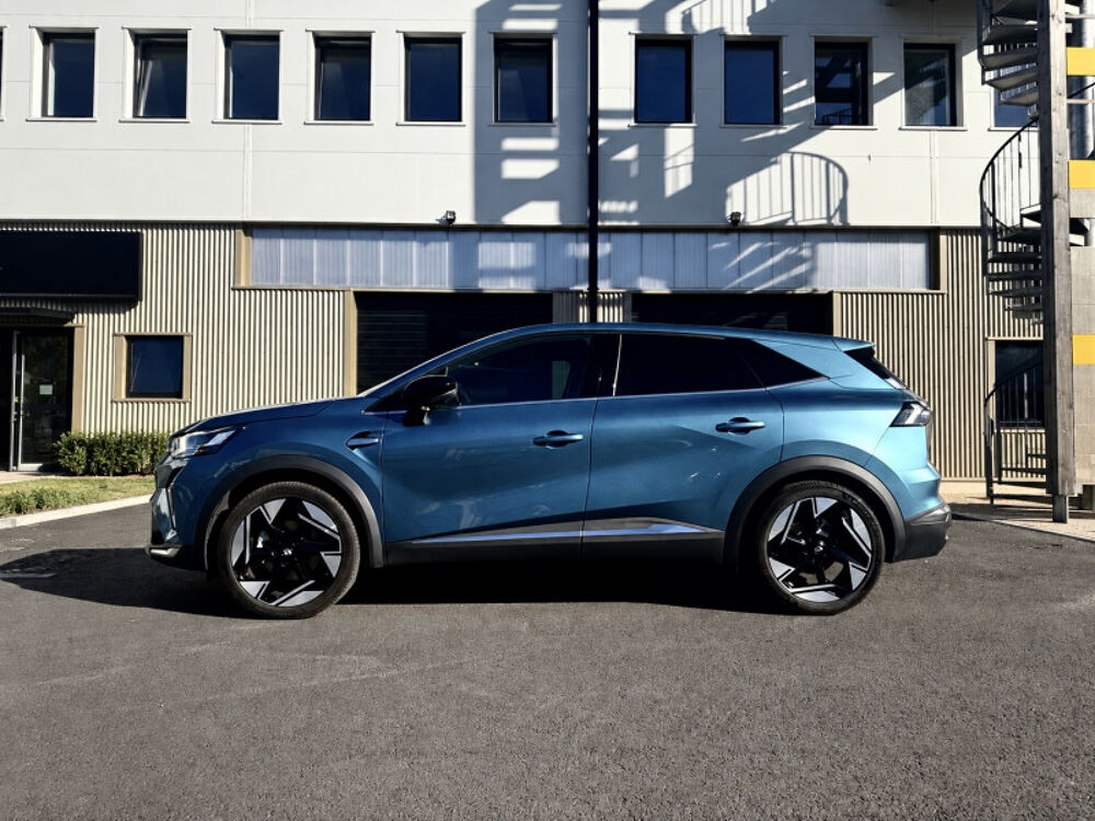 Symbioz 1.6 E-TECH FULL HYBRID 145CH ICONIC / 1&Egrave;RE MAIN / TOIT PANOR 2024 occasion 94260 Fresnes