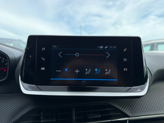 208 1.2 PURETECH 100CH S&S STYLE EAT8 + GPS 2023 occasion 16400 Puymoyen