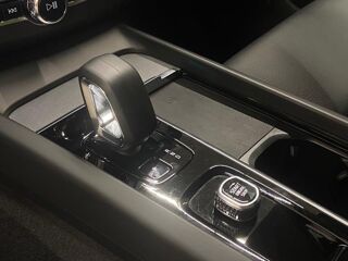 XC60 T6 AWD 350 Plus Style Dark Geartronic 2024 occasion 91200 Athis-Mons