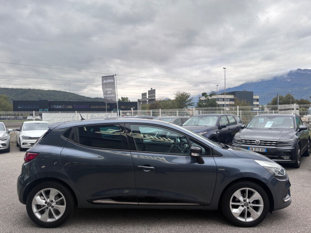 Clio IV 1.2 16V 75CH LIMITED 5P 2017 occasion 38130 ECHIROLLES