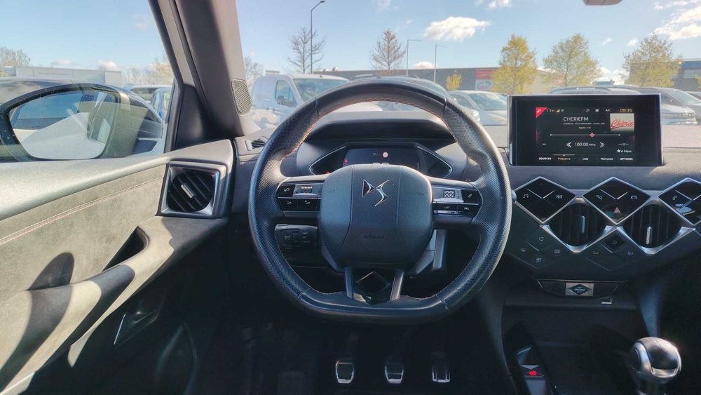 DS3 PURETECH 100CH PERFORMANCE LINE 2021 occasion 12850 Onet-le-Ch&acirc;teau