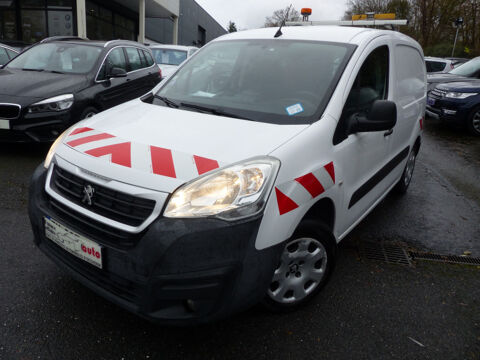 Peugeot Partner STANDARD 1.6 VTI 98CH PREMIUM PACK 2018 occasion Mont&eacute;vrain 77144