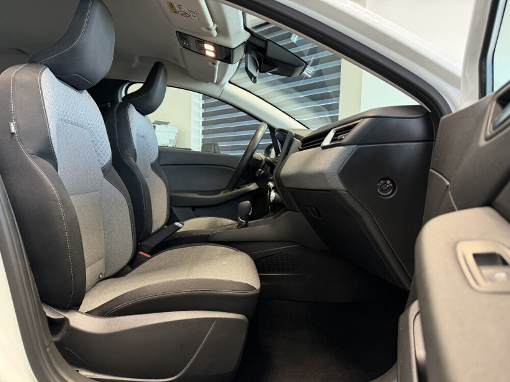 Clio V 1.6 E-TECH 145CH FULL HYBRID EVOLUTION 2023 occasion 57350 Stiring-Wendel