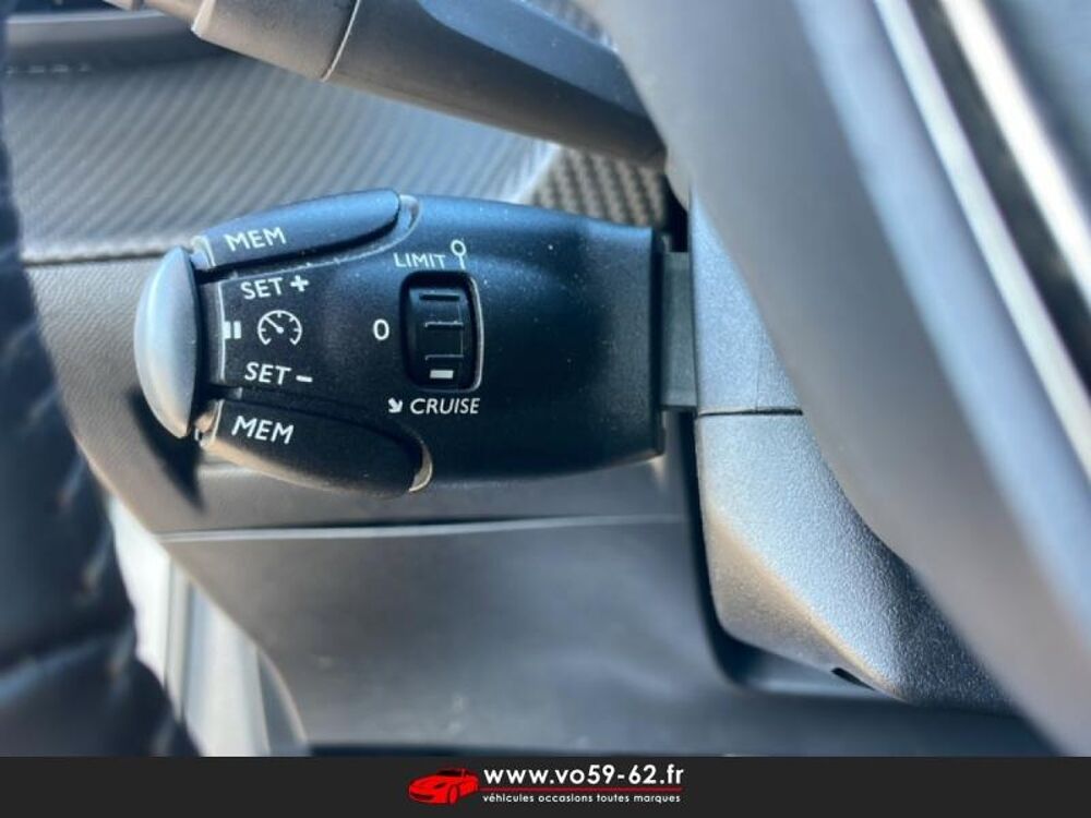 208 1.2 PureTech 100ch S&S Allure 2019 occasion 62000 Arras