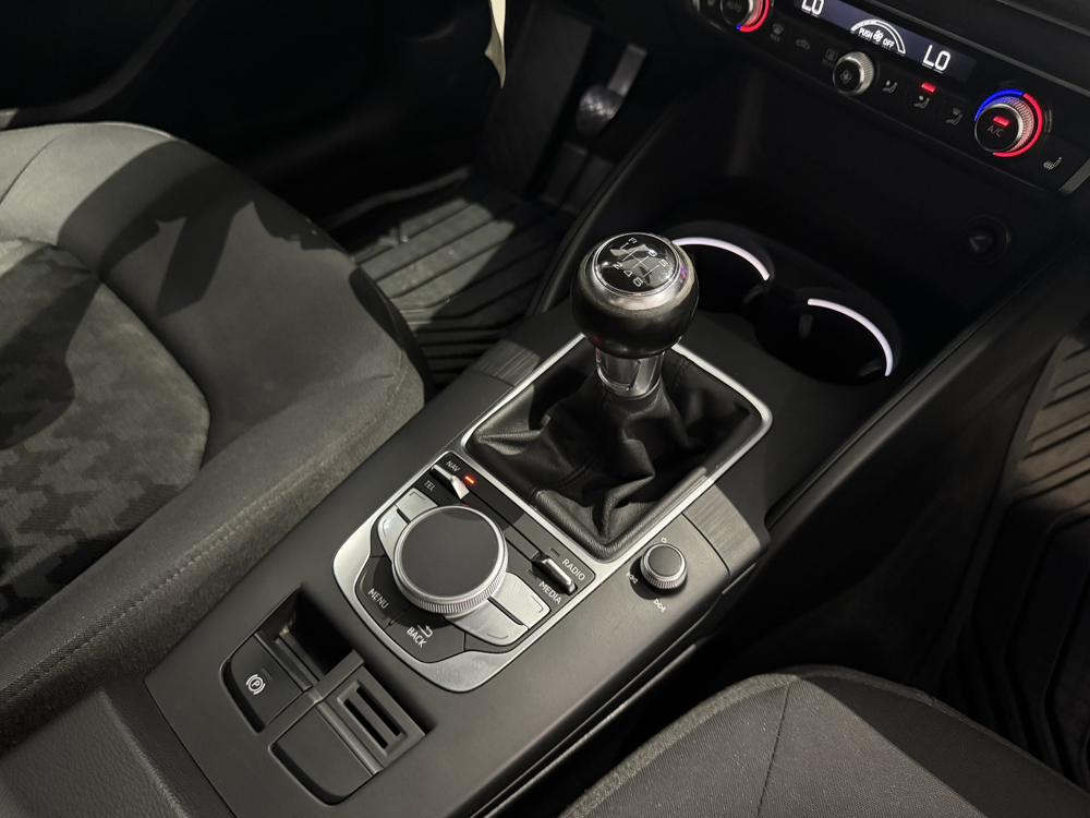 A3 1.6 TDI 105CH PLB AUTO 2013 occasion 12000 RODEZ