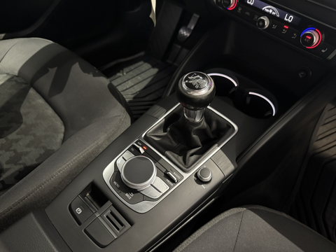 A3 1.6 TDI 105CH PLB AUTO 2013 occasion 12000 RODEZ
