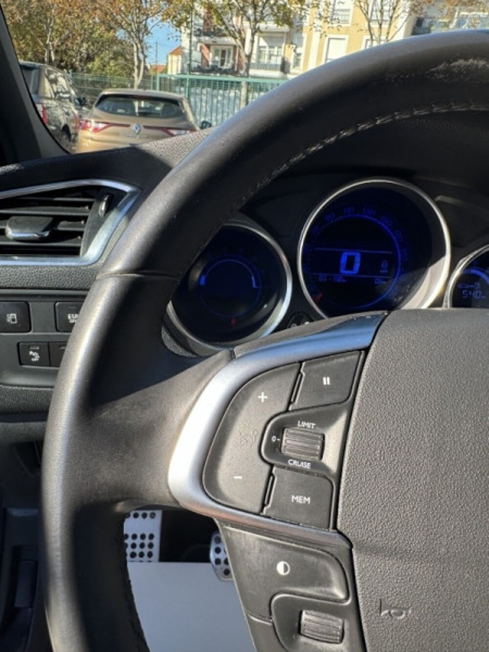 DS4 1.6 VTI 120CH SO CHIC 1ERE MAIN FAIBLE KM 2012 occasion 93220 Gagny