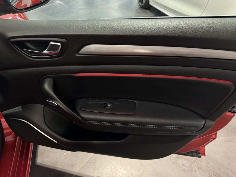Megane IV 1.5 BLUE DCI 115CH GPS BLUETOOTH CAMERA 2019 occasion 12000 RODEZ