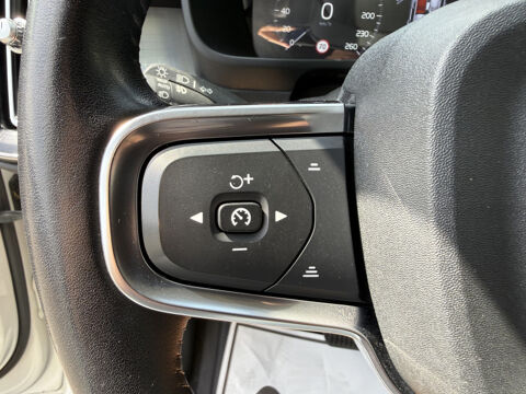 XC40 T2 129CH BUSINESS GEARTRONIC 8 TVA RECUPERABLE 2021 occasion 31140 Aucamville