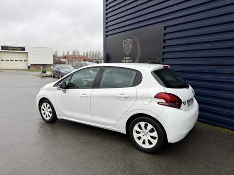 208 Essence 68ch Like 5p 2017 occasion 17450 Saint-Laurent-de-la-Pr&eacute;e