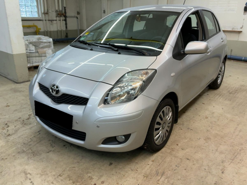 Toyota yaris 2 II 100 VVT-I CONFORT PACK BVA 5P