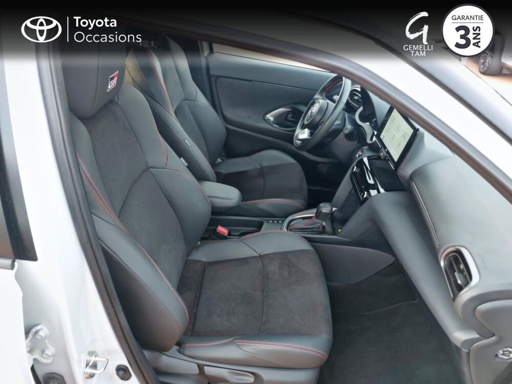 Yaris Cross 116h GR Sport MY22 2023 occasion 26200 Mont&eacute;limar