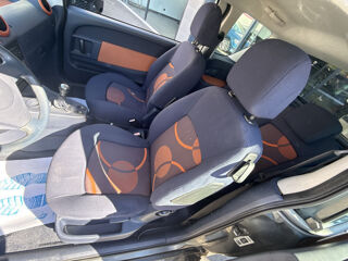 1007 1.4 SPORTY 2008 occasion 31140 Aucamville
