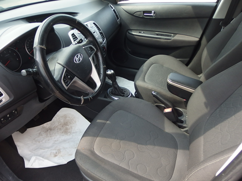 i20 1.4 CRDI90 PACK EDITION 5P 2011 occasion 10600 Savi&egrave;res