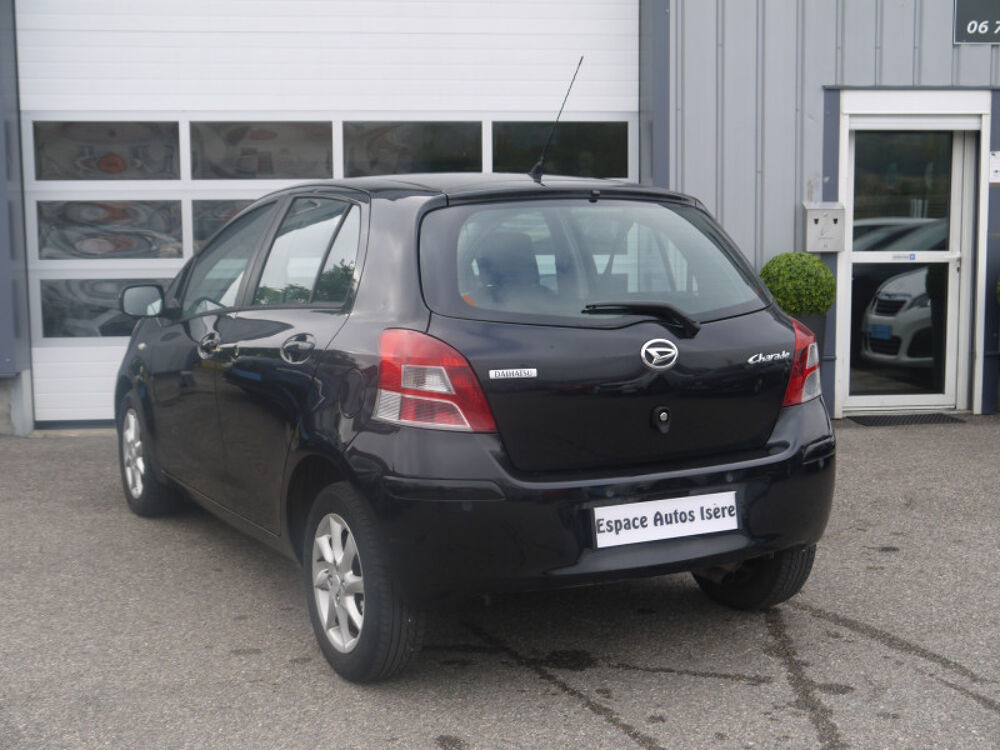 Charade 1.3 VVT-I 100CH / DISTRIBUTION A CHAINE / IDEM TOYOTA YARIS 2011 occasion 38260 La C&ocirc;te-Saint-Andr&eacute;