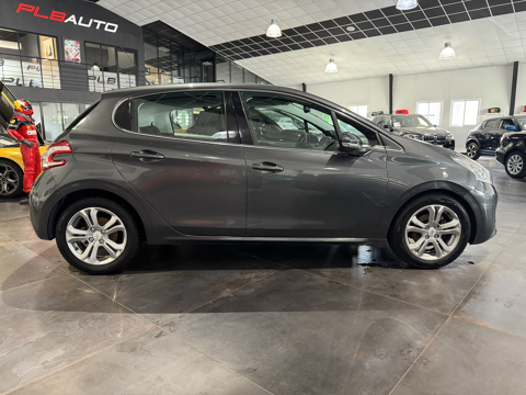 208 1.6 E-HD I115 CV ALLURE 5P 86 000 KM PLBA AUTO 2012 occasion 12000 RODEZ