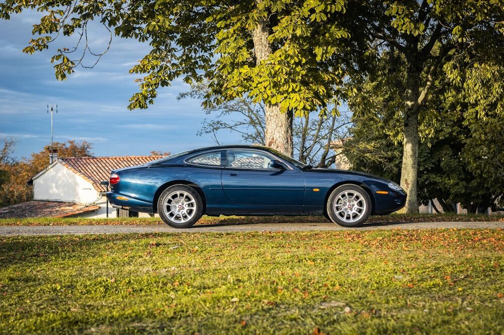XK R 4.0 SURALIMENTE COUPE BA 2001 occasion 31340 VACQUIERS