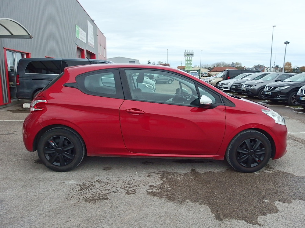 208 1.2 70CV ACTIVE 3P 2015 occasion 10600 Savi&egrave;res
