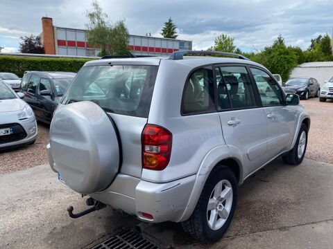 RAV 4 115 D-4D GX 5P 2004 occasion 42120 LE COTEAU