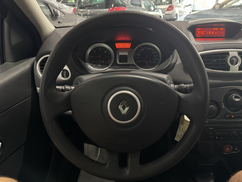 Clio III 1.5 DCI 85CH EXCEPTION PLB AUTO 2009 occasion 12000 RODEZ