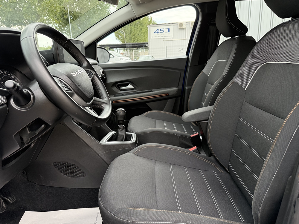 Sandero 1.0 ECO-G 100CH STEPWAY EXPRESSION +/ 1 ERE MAIN / 1 PLEIN 3 2023 occasion 38340 Voreppe