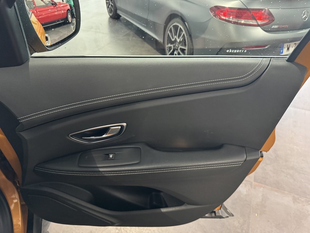 Scenic IV 1.7 BLUE DCI 150CH BUSINESS INTENS 2019 occasion 12000 RODEZ