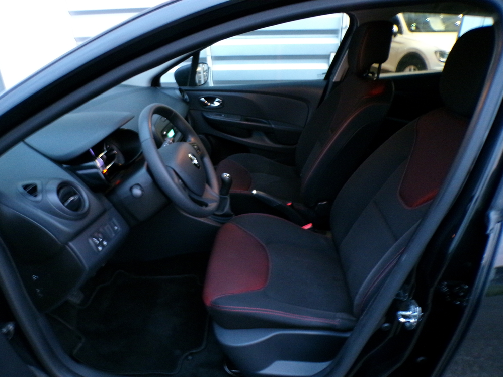 Clio IV IV 0.9 TCE 90CH ENERGY ZEN ECO&sup2; 99G 2013 occasion 38150 Salaise-sur-Sanne