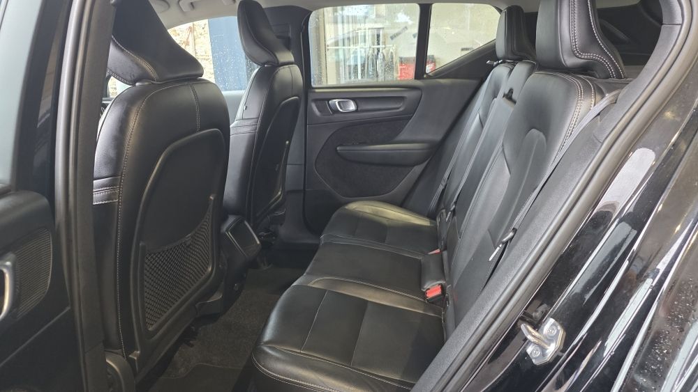 XC40 D4 ADBLUE AWD 190CH MOMENTUM GEARTRONIC 8 2019 occasion 56530 QUEVEN