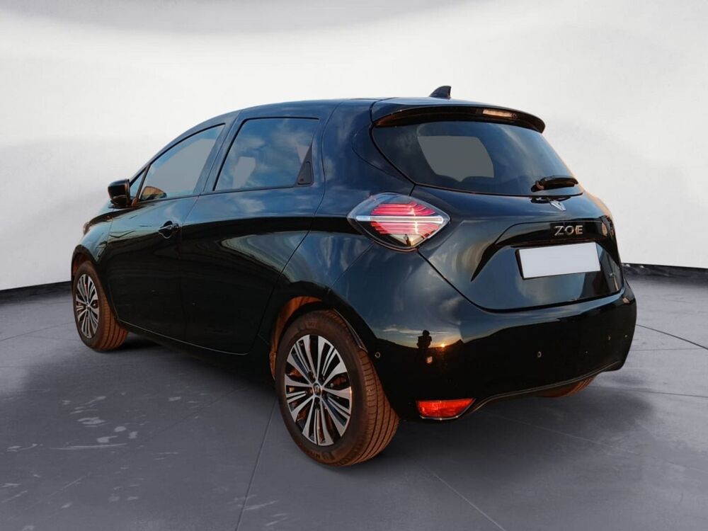 Zo&eacute; E-TECH ICONIC CHARGE RAPIDE R135 ACHAT INTEGRAL - MY22 2023 occasion 38070 Saint-Quentin-Fallavier
