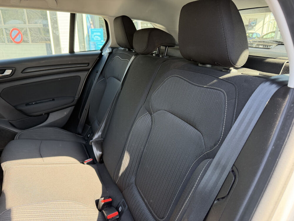 Megane IV 1.5 DCI 110CH ENERGY BUSINESS EDC / DISTRIBUTION NEUVE 2024 2018 occasion 38130 ECHIROLLES