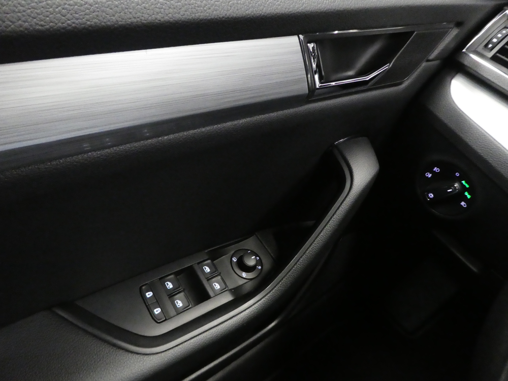 Superb 1.4 TSI PHEV 218CH BUSINESS DSG6 2023 occasion 77100 Nanteuil-l&egrave;s-Meaux