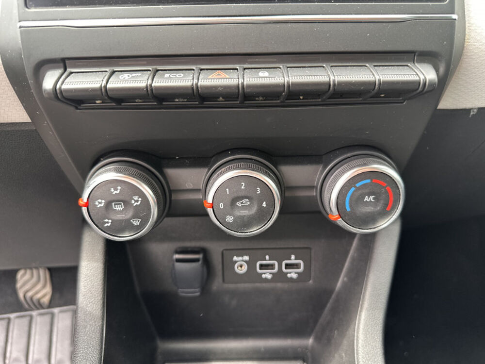 Clio V 1.5 BLUE DCI 100CH EVOLUTION 2023 occasion 38130 ECHIROLLES